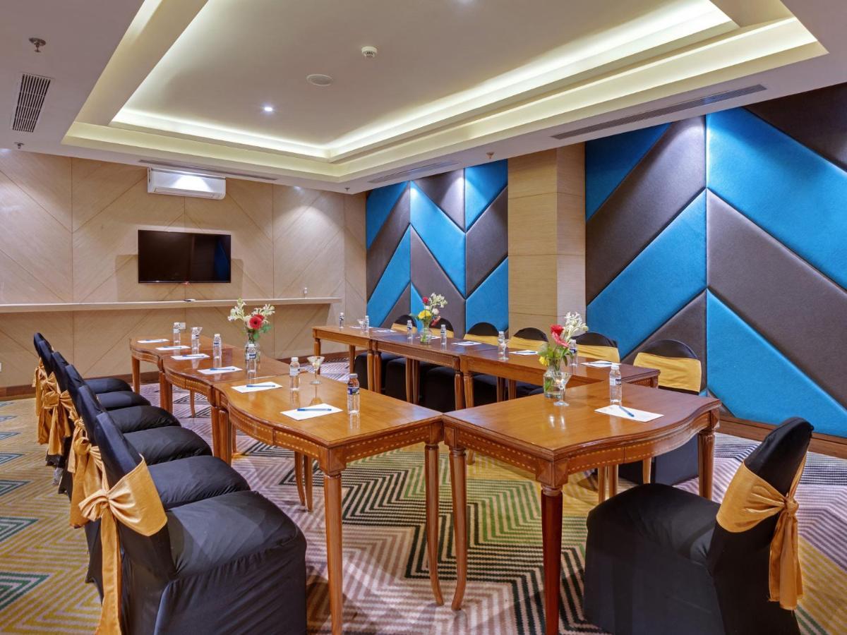 Amarpreet, Aurangabad - AM Hotel Kollection Bagian luar foto