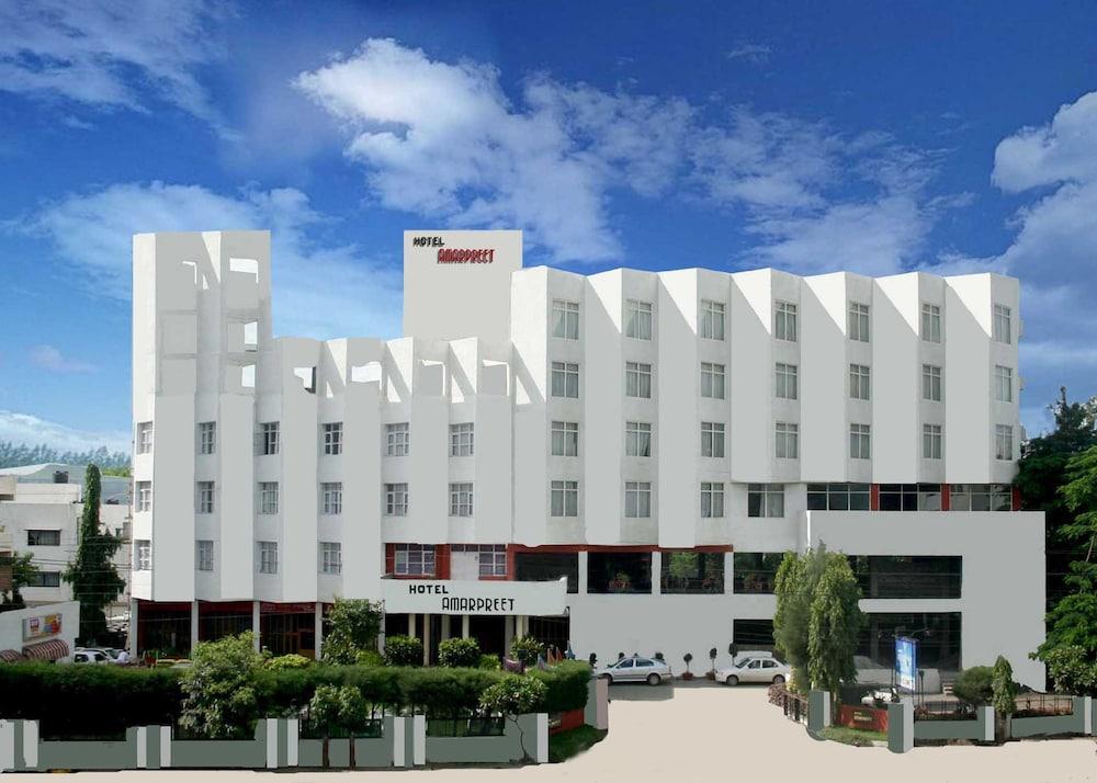 Amarpreet, Aurangabad - AM Hotel Kollection Bagian luar foto