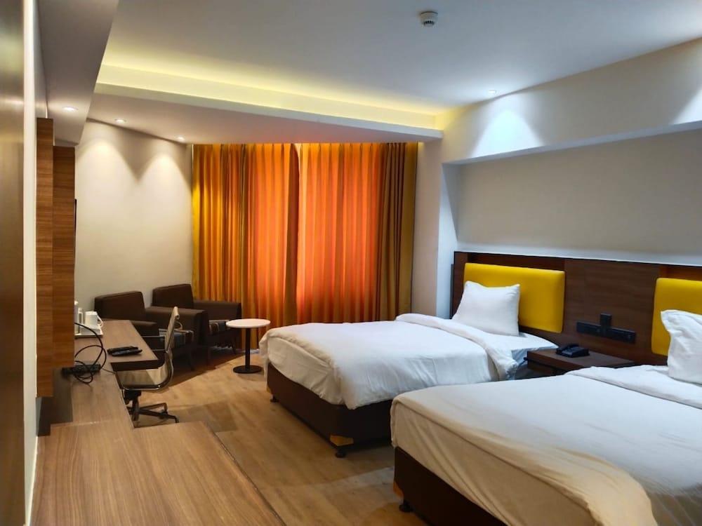 Amarpreet, Aurangabad - AM Hotel Kollection Bagian luar foto