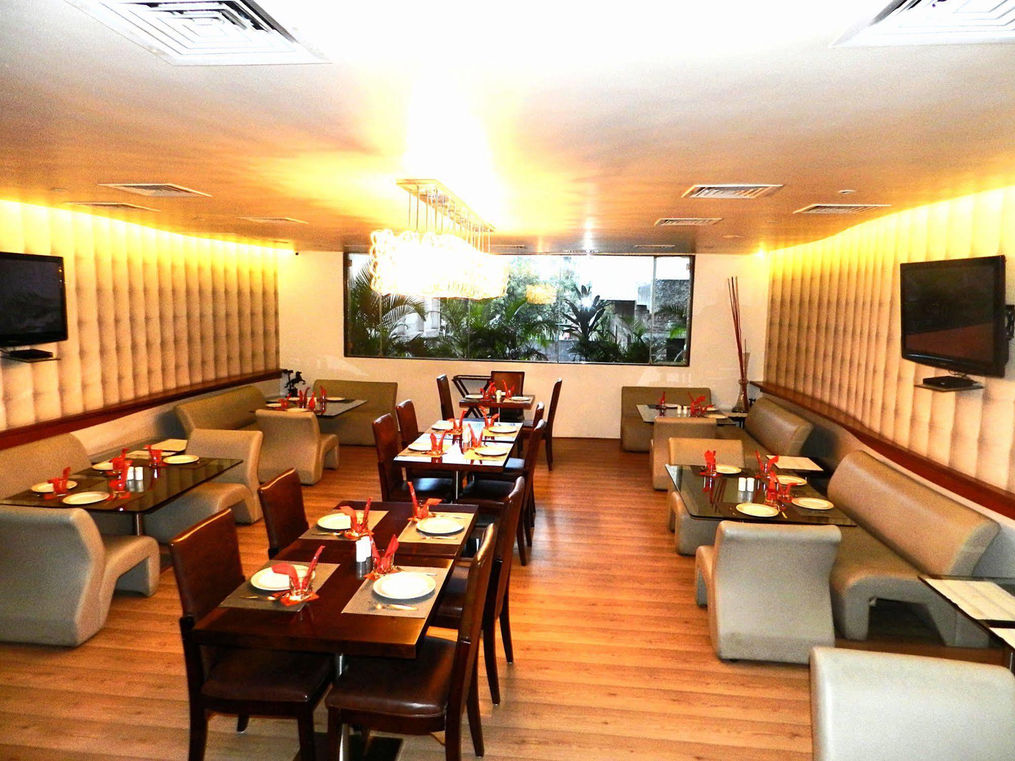 Amarpreet, Aurangabad - AM Hotel Kollection Restoran foto