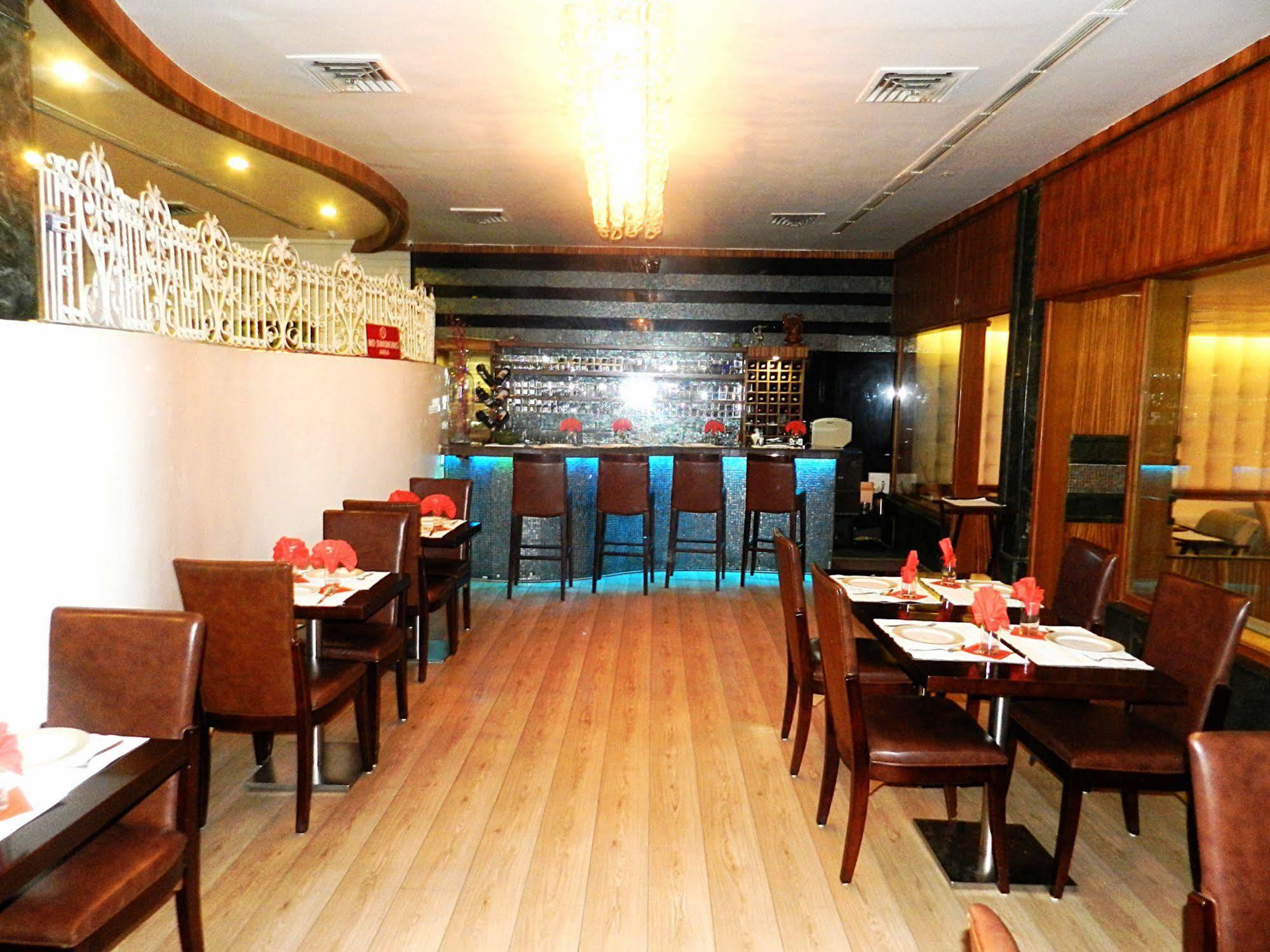 Amarpreet, Aurangabad - AM Hotel Kollection Bagian luar foto