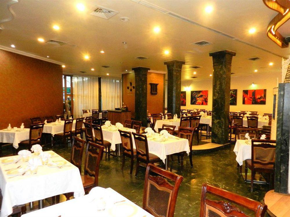 Amarpreet, Aurangabad - AM Hotel Kollection Bagian luar foto